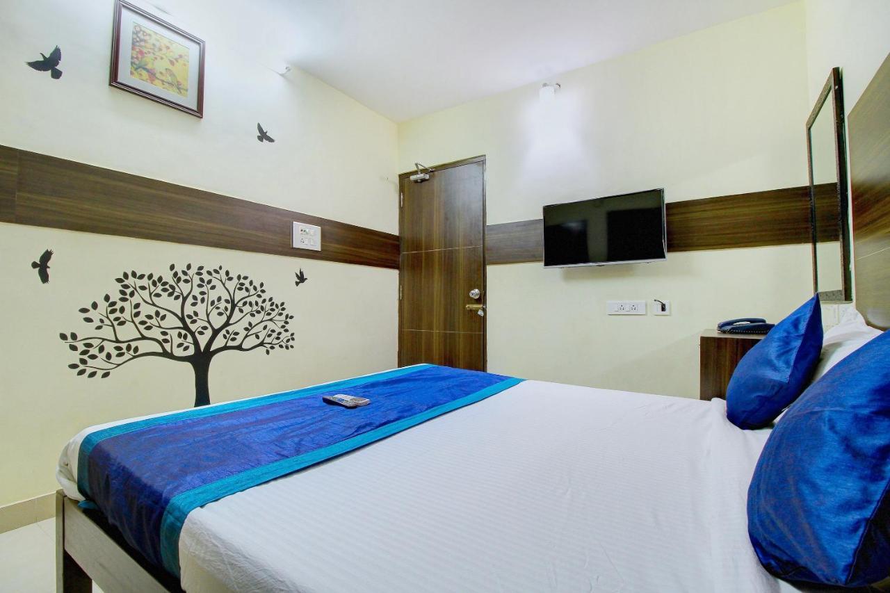 Oyo 4494 Amrita Hotel 3*
